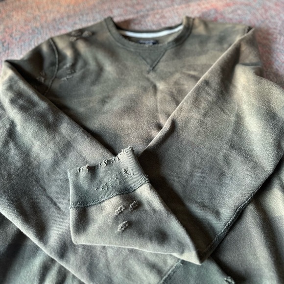 2010’sABERCROMBIE  Distressed Camo Sweatshirt Unisex Size M - Picture 11 of 15